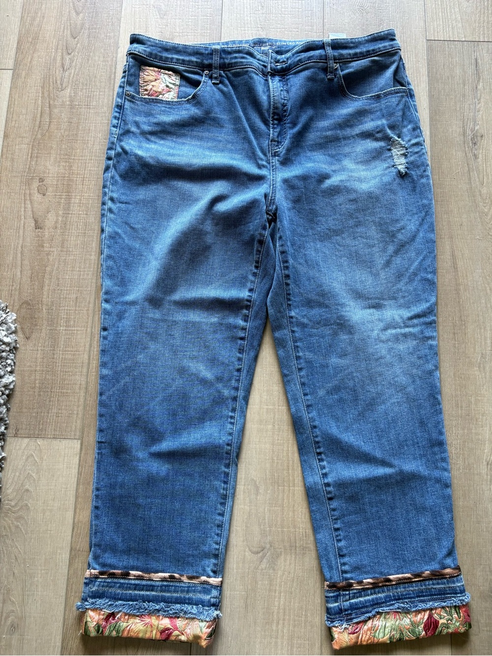Chicos So Slimming Girlfriend ankle Jean. Size 16/Chicos 3